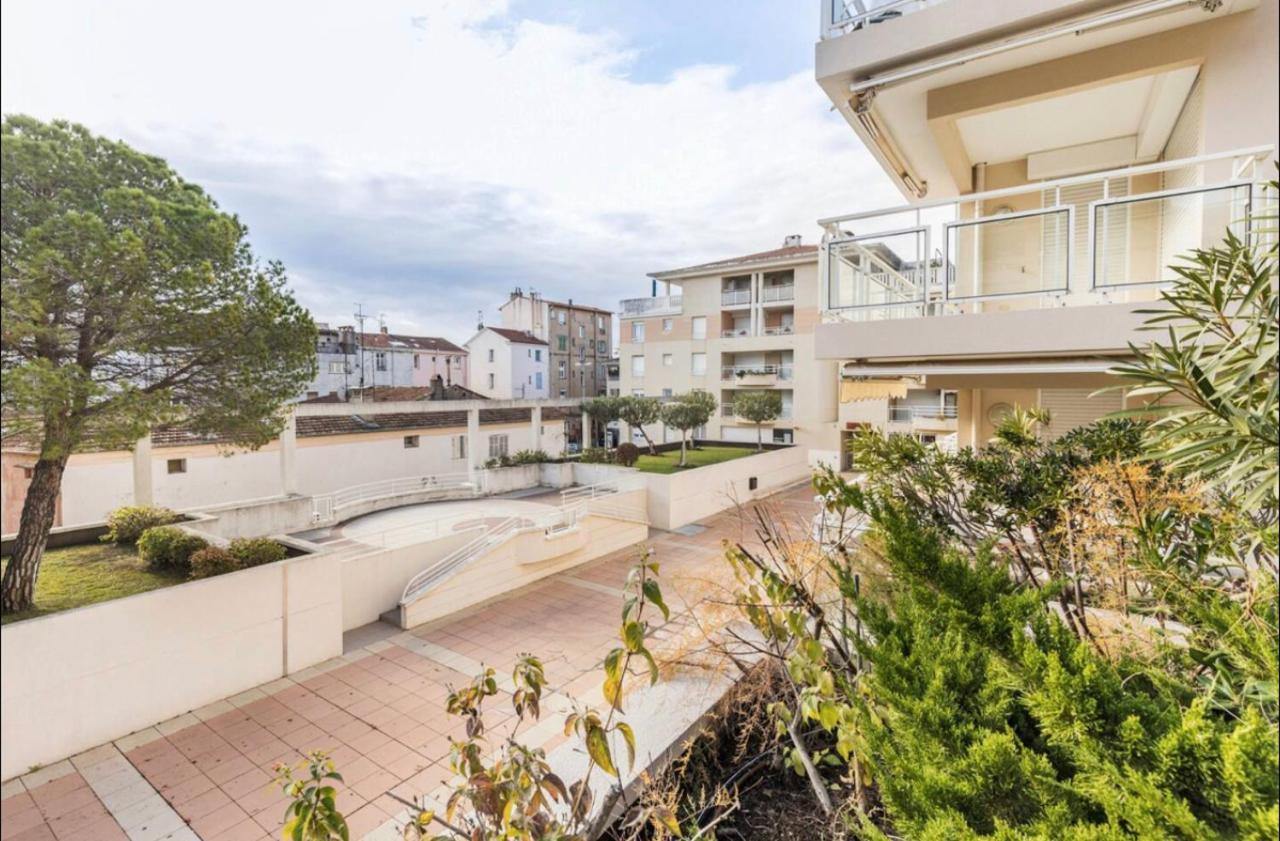 Port Azur Daire Vallauris Dış mekan fotoğraf